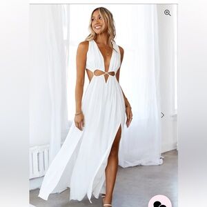 HELLO MOLLY NO OTHER LOVE MAXI DRESS WHITE. NWT. Size US 4.